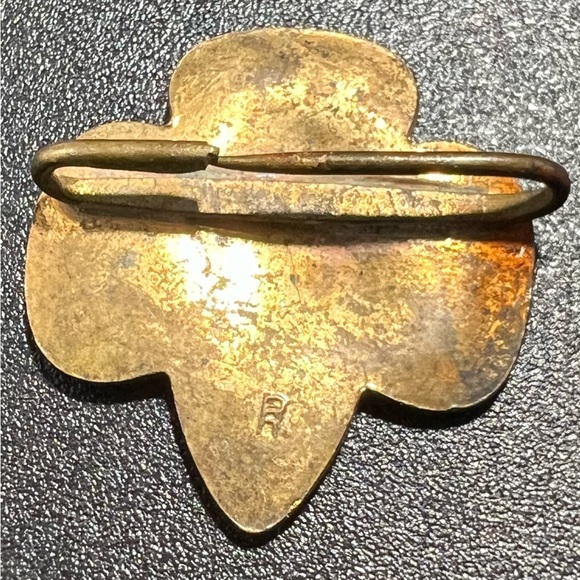 girl scouts Jewelry Vintage Girl Scouts Pin Safety Pin Style